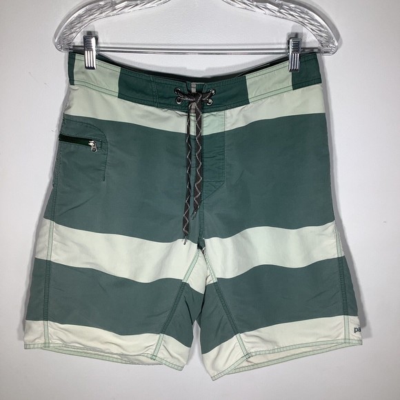 Patagonia‎ Mens Board Shorts Green Striped Size 31 - Picture 2 of 7